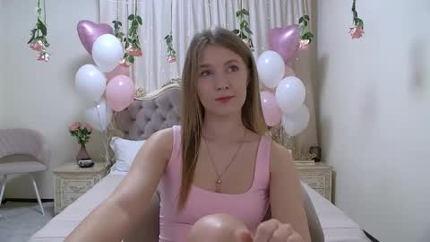 Snapshot of pamelablair chatting on 02/11/25, 08:48 Pamela Blair online show from 02/11/25, 08:48