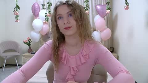 Snapshot of pamelablair chatting on 02/16/25, 02:09 Pamela Blair online show from 02/16/25, 02:09