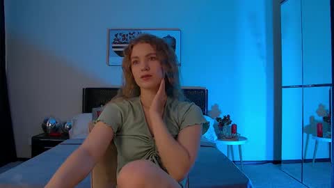 Snapshot of pamelablair chatting on 03/04/25, 05:42 Pamela Blair online show from 03/04/25, 05:42