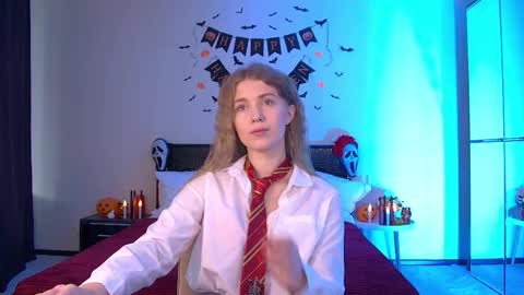 Snapshot of pamelablair chatting on 10/28/25, 05:44 Pamela Blair online show from 10/28/25, 05:44