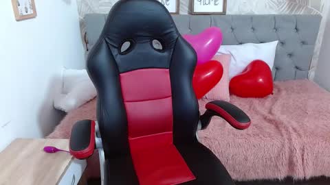 pamelah  online show from 02/17/25, 11:53