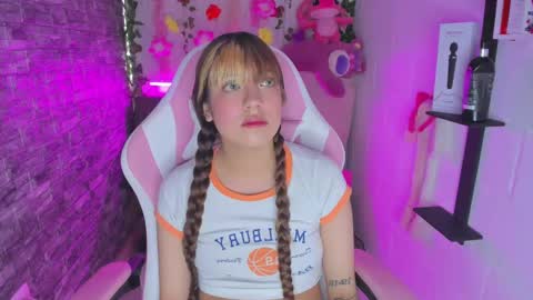 pamelajhonsom online show from 12/18/24, 04:17