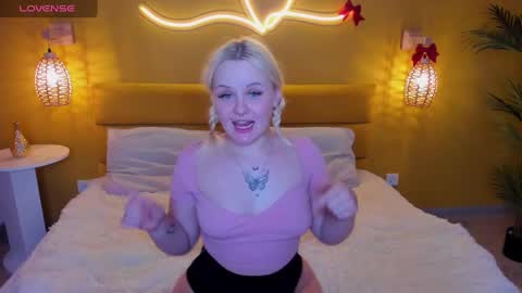 Pamella online show from 01/18/25, 01:19