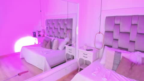 Snapshot of pamelamendez_ chatting on 02/05/25, 02:51 Pamela online show from 02/05/25, 02:51