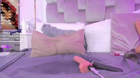 Snapshot of pamelamendez_ chatting on 02/24/25, 05:22 Pamela online show from 02/24/25, 05:22