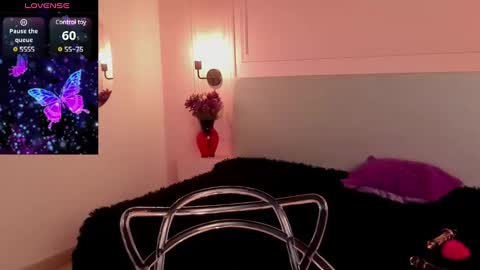 Pamela Ruiz online show from 12/31/24, 04:27