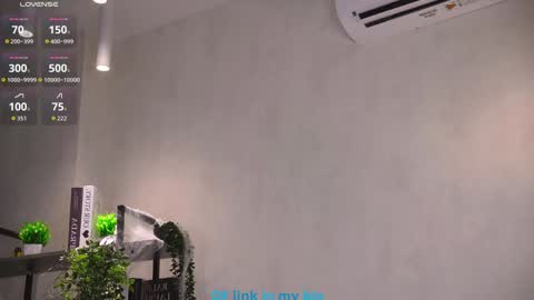 Diana online show from 11/05/25, 03:28