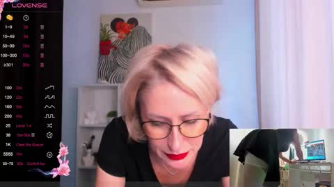 pamellamurphy online show from 10/17/25, 08:06