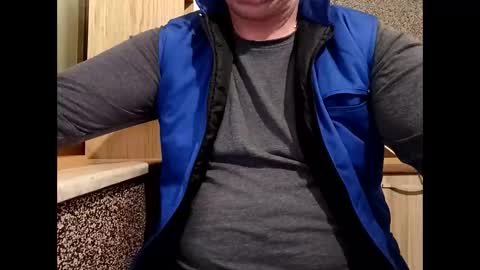 angel hris online show from 02/09/25, 05:11