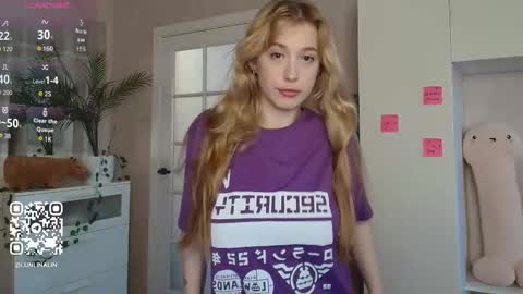 Lina online show from 02/05/26, 02:16