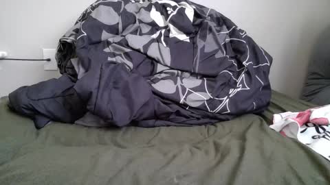 Snapshot of pandagirl35689 chatting on 12/15/24, 06:37 pandagirl online show from 12/15/24, 06:37