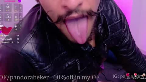 Snapshot of pandorabeker chatting on 02/19/25, 05:16 online show from 02/19/25, 05:16