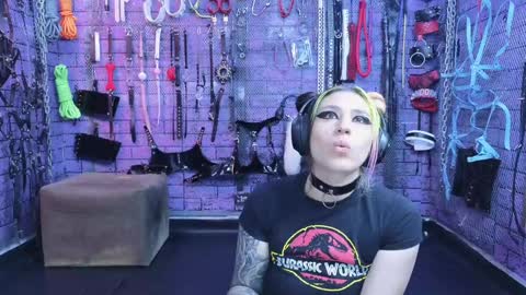 Snapshot of pandoranez chatting on 01/27/25, 07:14 PandoraNez online show from 01/27/25, 07:14