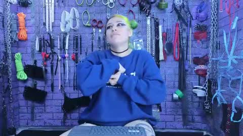 Snapshot of pandoranez chatting on 02/09/25, 09:16 PandoraNez online show from 02/09/25, 09:16