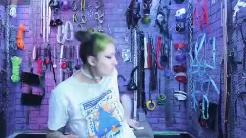 Snapshot of pandoranez chatting on 02/20/25, 04:39 PandoraNez online show from 02/20/25, 04:39