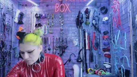 Snapshot of pandoranez chatting on 02/27/25, 11:15 PandoraNez online show from 02/27/25, 11:15