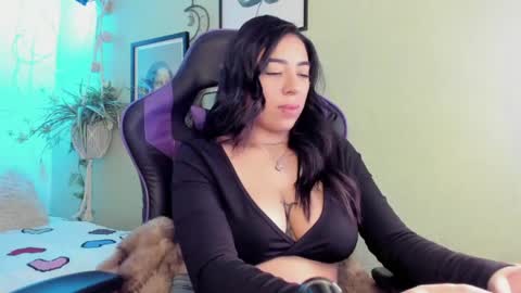 Ana Laura online show from 04/22/26, 11:12