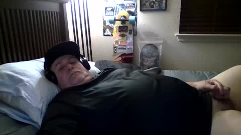 panos online show from 11/23/25, 12:54