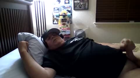 panos online show from 12/21/25, 06:09