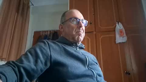 Snapshot of pansak1973 chatting on 12/30/24, 10:21 pansak1973 online show from 12/30/24, 10:21