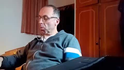 Snapshot of pansak1973 chatting on 02/15/25, 12:54 pansak1973 online show from 02/15/25, 12:54