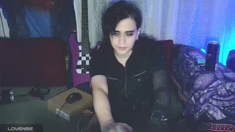 Snapshot of panther_cap chatting on 12/16/25, 11:21 In bio online show from 12/16/25, 11:21