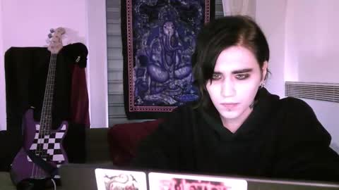 In bio online show from 03/15/26, 07:20