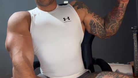Snapshot of panther_style chatting on 09/19/25, 06:37 Oleg online show from 09/19/25, 06:37