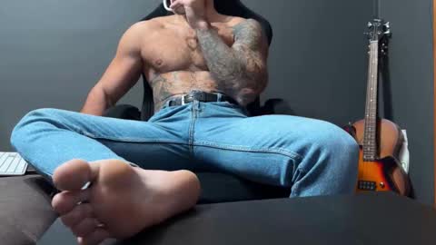 Snapshot of panther_style chatting on 11/02/25, 04:26 Oleg online show from 11/02/25, 04:26