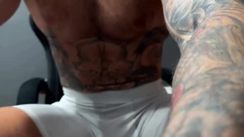 Snapshot of panther_style chatting on 11/04/25, 04:50 Oleg online show from 11/04/25, 04:50