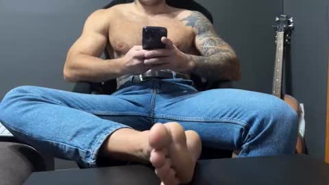 Snapshot of panther_style chatting on 11/15/25, 06:11 Oleg online show from 11/15/25, 06:11