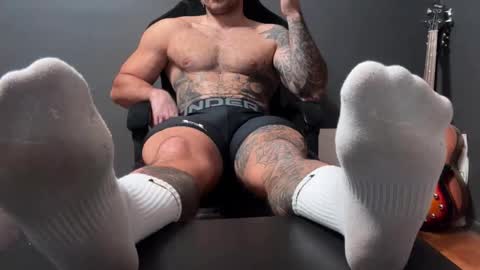 Snapshot of panther_style chatting on 11/25/25, 06:24 Oleg online show from 11/25/25, 06:24