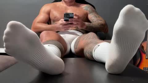 Oleg online show from 04/18/26, 05:55