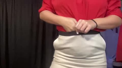 Snapshot of pantiesofthefae chatting on 01/15/25, 12:04 Pantiesofthefae online show from 01/15/25, 12:04