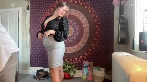 Snapshot of pantiesofthefae chatting on 01/23/25, 08:02 Pantiesofthefae online show from 01/23/25, 08:02