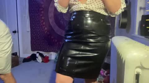 Snapshot of pantiesofthefae chatting on 01/28/25, 11:49 Pantiesofthefae online show from 01/28/25, 11:49