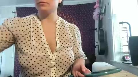 Snapshot of pantiesofthefae chatting on 01/30/25, 06:10 Pantiesofthefae online show from 01/30/25, 06:10