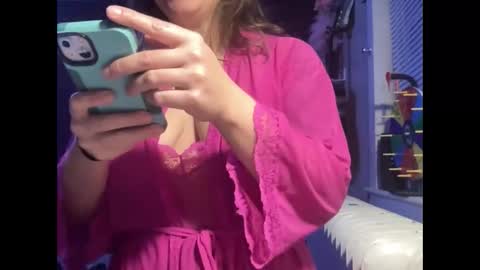 Snapshot of pantiesofthefae chatting on 01/31/25, 11:24 Pantiesofthefae online show from 01/31/25, 11:24