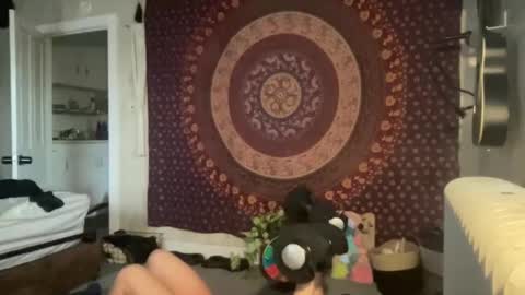 Snapshot of pantiesofthefae chatting on 02/03/25, 10:11 Pantiesofthefae online show from 02/03/25, 10:11