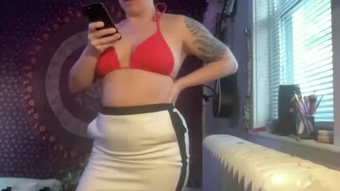 Snapshot of pantiesofthefae chatting on 02/17/25, 12:16 Pantiesofthefae online show from 02/17/25, 12:16