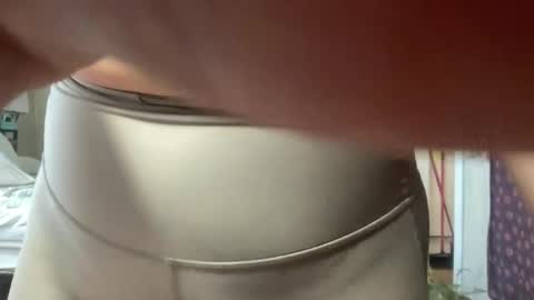 Snapshot of pantiesofthefae chatting on 02/24/25, 06:04 Pantiesofthefae online show from 02/24/25, 06:04