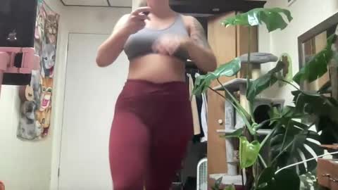 Snapshot of pantiesofthefae chatting on 10/06/25, 10:23 Pantiesofthefae online show from 10/06/25, 10:23