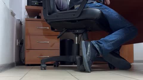 Pantyhose Lover online show from 10/28/25, 05:11