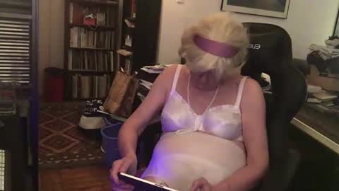 Pantyvioletlace online show from 06/08/26, 01:28