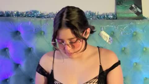 Paola Lyon online show from 01/12/26, 12:43