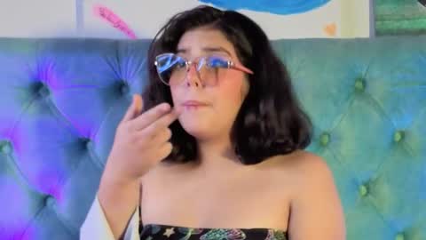 Paola Lyon online show from 02/07/26, 07:23