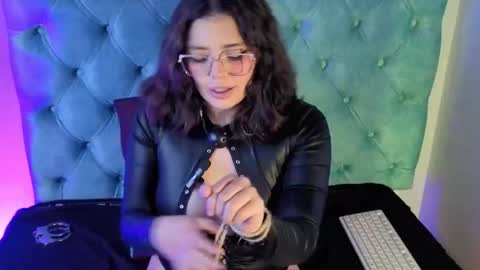 Paola Lyon online show from 03/27/26, 07:02