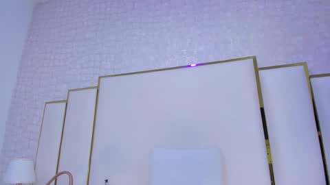 Paola  online show from 11/05/25, 11:32