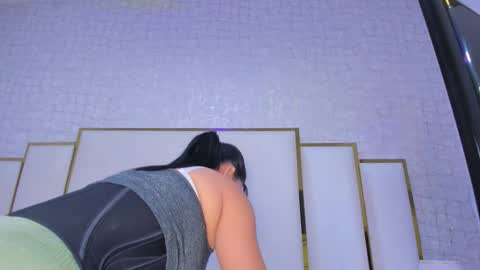 Paola  online show from 12/21/25, 11:39