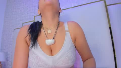 Paola  online show from 02/07/26, 11:47